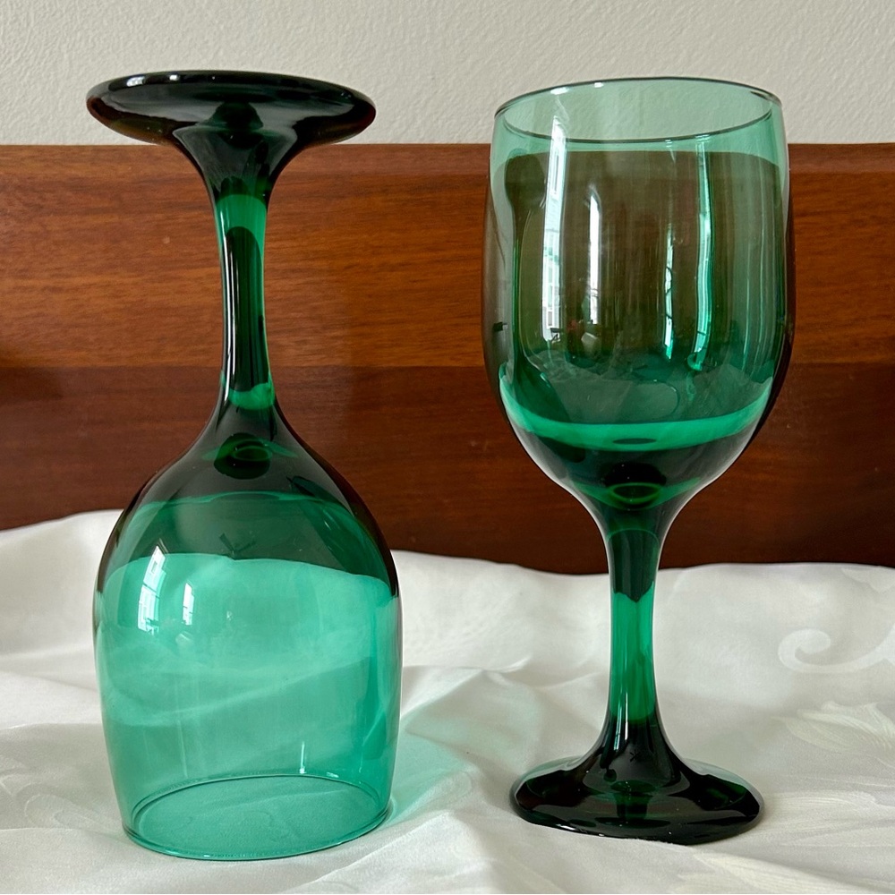 Set Of 2 Vintage Libbey Juniper Tulip Emerald Green Wine/Water Goblets